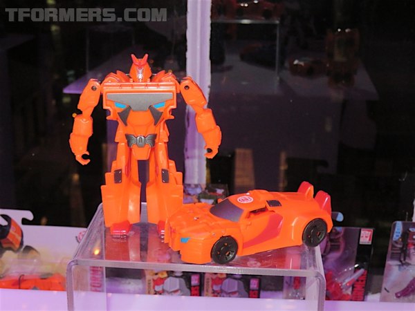 NYCC 2016   First Look At Sixshot, Broadside, Sky Shadow, Perceptor, And More Transformers  (84 of 137)